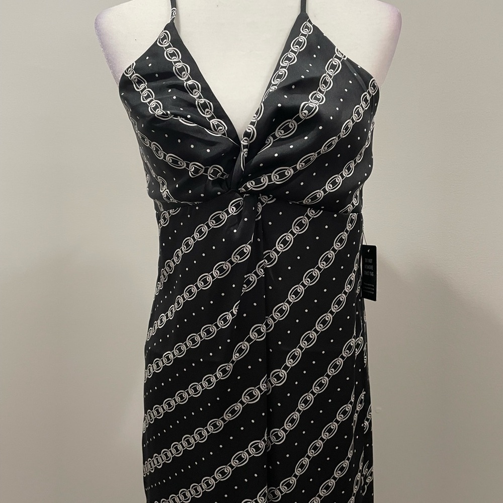 Express Chain Link Printed Slip Dress. - Picture 5 of 8